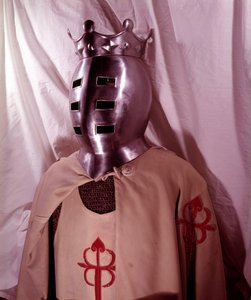 Militärdräkt: rustning av en ryttare av James militärordning (St. James of the Sword eller James of the Epee) av Spanish School