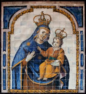 Our Lady of the People - Azulejos (fajans) omkring 1670, av en anonym sevillan, från folkets kloster i Sevilla (Spanien) - Museum of Fine Arts of Sevilla, Spanien av Spanish School