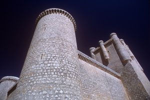 Vy över ett trumtorn och tornet underifrån av Spanish School
