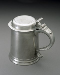 Tankard, c. 1820-1827 (tenn) av Spencer Stafford
