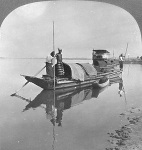 Burmesisk båt på Irrawaddyfloden, Burma, 1908