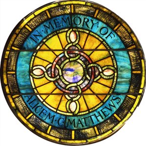 Ett cirkulärt blyat glasfönster av Tiffany Studios (blyat glas)