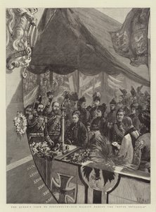 Drottningens besök i Portsmouth, Hennes Majestät namnger den kungliga suveränen