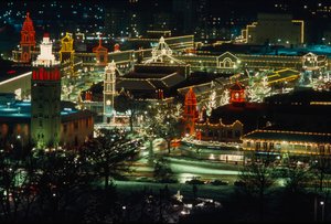 Julbelysning på natten, Kansas City av Ted Spiegel