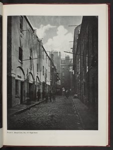 Broad Close, No. 167 High Street, från Old Closes and Streets of Glasgow av Thomas Annan