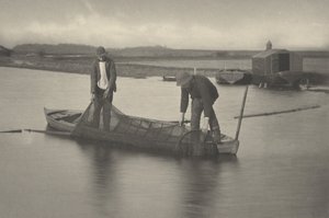 Att ta upp ålnätet,1886 (foto)