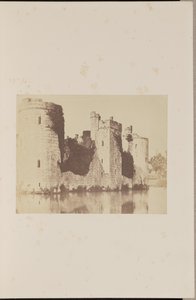 Bodiam Castle, Sussex, från sydost av Thomas G. Mackinlay
