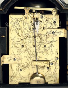 Detalj av en George III slående bordsklocka, ca 1770 (trä, glas och metall) (se även 491921) av Thomas Wagstaff or Wagstaffe