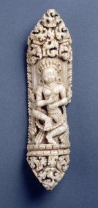 Snidade Daikini, del av ett benförkläde som används vid tantriska ceremonier, tibetanskt, 1700-tal (mänskligt ben)