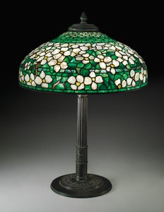 Dogwood bordslampa, ca 1910 (blyat glas & brons)