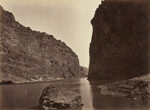 Black Cañon, Coloradofloden, tittar nedanför, nära Camp 7, 1871 av Timothy OSullivan