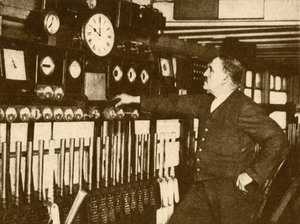 Inspelning av daglig tidssignal på Liverpool Street Station, London och North Eastern Railway, 1930.