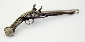 Flintlock Pistol (stål, trä, silver och guld) av Turkish School