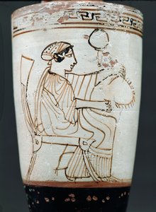 Attic vit slipad lekythos föreställande en kvinna som flätar en krans, c.475-420 f.Kr. (keramik) av Tymbos Painter