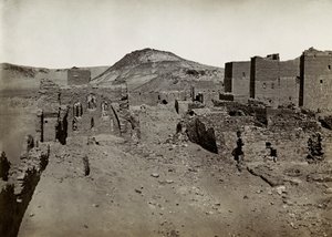 S:t Simeons kloster, sett från terrassområdet i sydväst, Aswan, Egypten, fotografi av Ugo Monneret de Villard av Ugo Monneret de Villard