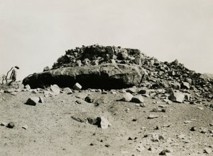 Ruiner i Goz Regeb-regionen, Sudan, fotografi av Ugo Monneret de Villard, ca 1925
