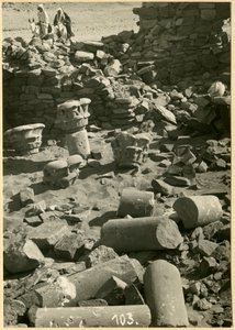 Ruinerna av den medeltida kyrkan Serreh, Sitte Gasma, Sudan, fotografi av Ugo Monneret de Villard av Ugo Monneret de Villard