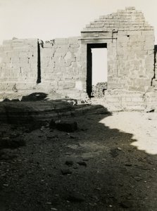 Ruiner av ett tempel, Qasr Ibrim, Egypten, foto: Ugo Monneret de Villard av Ugo Monneret de Villard