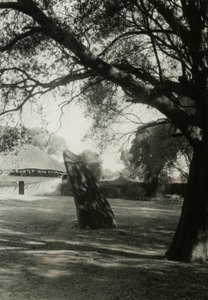 Stele i Axum, Etiopien, fotografi av Ugo Monneret de Villard, ca 1937 av Ugo Monneret de Villard
