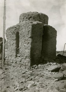 Grav i norra nekropolen, Qasr Ibrim, Egypten, fotografi av Ugo Monneret de Villard av Ugo Monneret de Villard