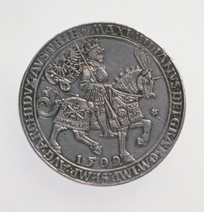 Kronungsdoppelguildiner (dubbelguldener) av kejsar Maximilian I (1493-1519), Myntverket i Antwerpen, återutgivning av ett mynt från 1509, 1517 (framsidan) (silver) (för baksidan se 168075)