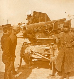 75 automatisk luftvärnskanon, c1914-c1918 av Unbekannt