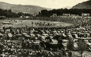 A Highland Gathering at Braemar, c1948. av Unbekannt