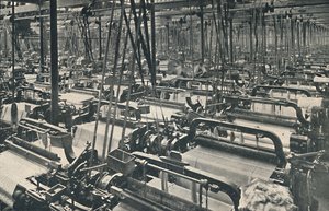 Ett vävskjul, c1917 av Unbekannt