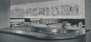 En cocktailbar väggmålning i snidat och emaljerad linoleum på Berkeley Hotel, Montreal, 1942 av Unbekannt
