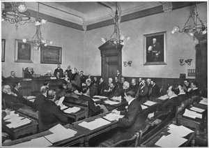 Ett möte i Hammersmith Borough Council, c1903 1903 av Unbekannt