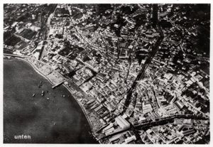 Flygfoto över Funchal, Madeira, från en zeppelinare, 1928 1933 av Unbekannt