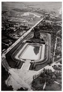 Flygfoto över Volkerschlachtdenkmal, Leipzig, Tyskland, från en Zeppelin, c1931 1933 av Unbekannt