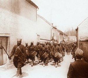 Afrikanska trupper, c1914-c1918 av Unbekannt