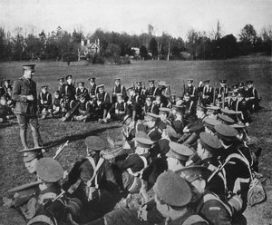 En utomhusföreläsning i Parks, Oxford, 1915 av Unbekannt