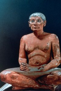 Forntida egyptisk figur av en sittande skrivare, 2400-talet f.Kr av Unbekannt