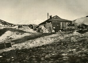 Another View of the Hut in Summer, c1908, 1909 av Unbekannt