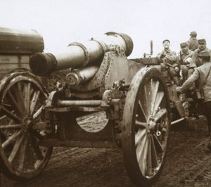 Artillerikolonn vid Verdun, norra Frankrike, c1914-c1918 av Unbekannt