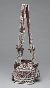 Basket, c 1875-1917. av Unbekannt