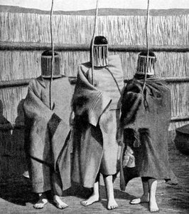 Basuto-flickbrudar under en period av invigning i det vuxna stamsamhället, Lesotho, 1922 av Unbekannt