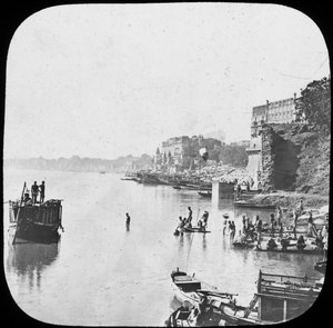 Badande ghat i Benares, Indien, sent 1800- eller tidigt 1900-tal av Unbekannt