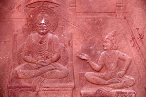 Bhagavad Gita graverad på ett hinduiskt tempel: Dialog mellan Krishna och Arjuna Vrindavan idag av Unbekannt