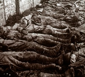 Kropp efter attack, c1914-c1918 av Unbekannt