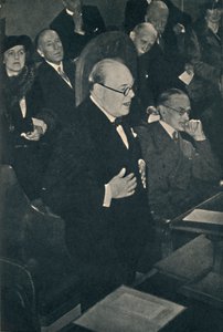 Broadcasting to the Empire and America, c1945. av Unbekannt