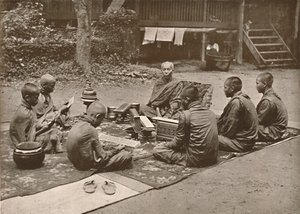 Buddhistpräst med elever, 1900. av Unbekannt