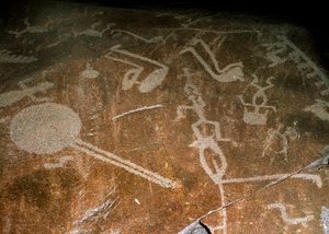 Snidade Petroglyph Människor, rådjur, älgar, fåglar, stövlar och cirklar, 4:e-3:e årtusendet f.Kr. av Unbekannt