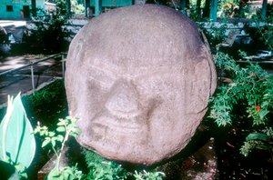 Snittet monolitiskt huvud från Monte Alto, Guatemala, förcolumbiansk, förklassisk period, 1500-100 f.Kr. av Unbekannt