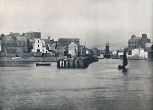 Castletown - Från piren, visar Rushens slott, 1895 av Unbekannt