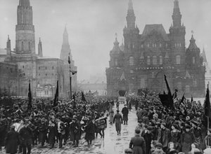Firande med anledning av 8-årsdagen av oktoberrevolutionen i Moskva, 1925. av Unbekannt