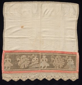Tyg med kant av kvinnofigurer och påfåglar, 1700-1800-tal. av Unbekannt