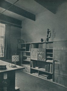 Hörn av ett bibliotek ritat av Hans Hartl, c1927 av Unbekannt